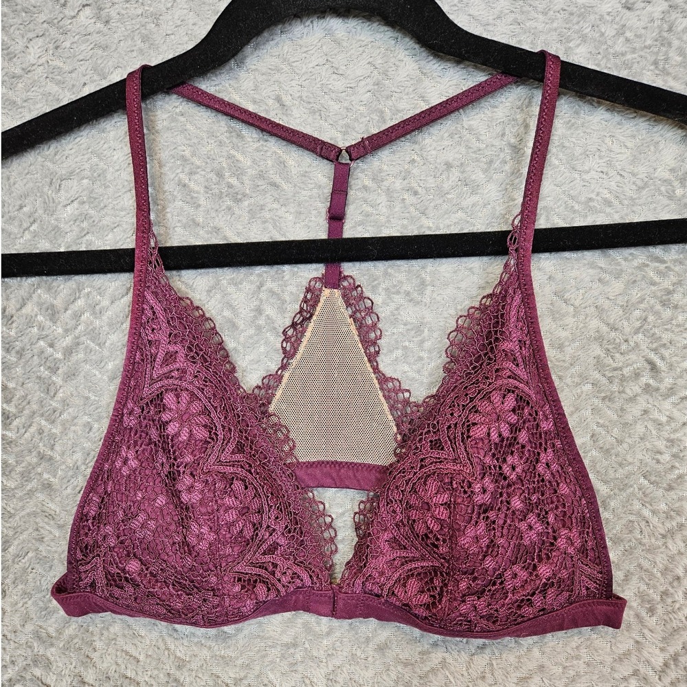 Victoria's Secret Body by Victoria Plum Purple Lace Racerback Bralette Medium